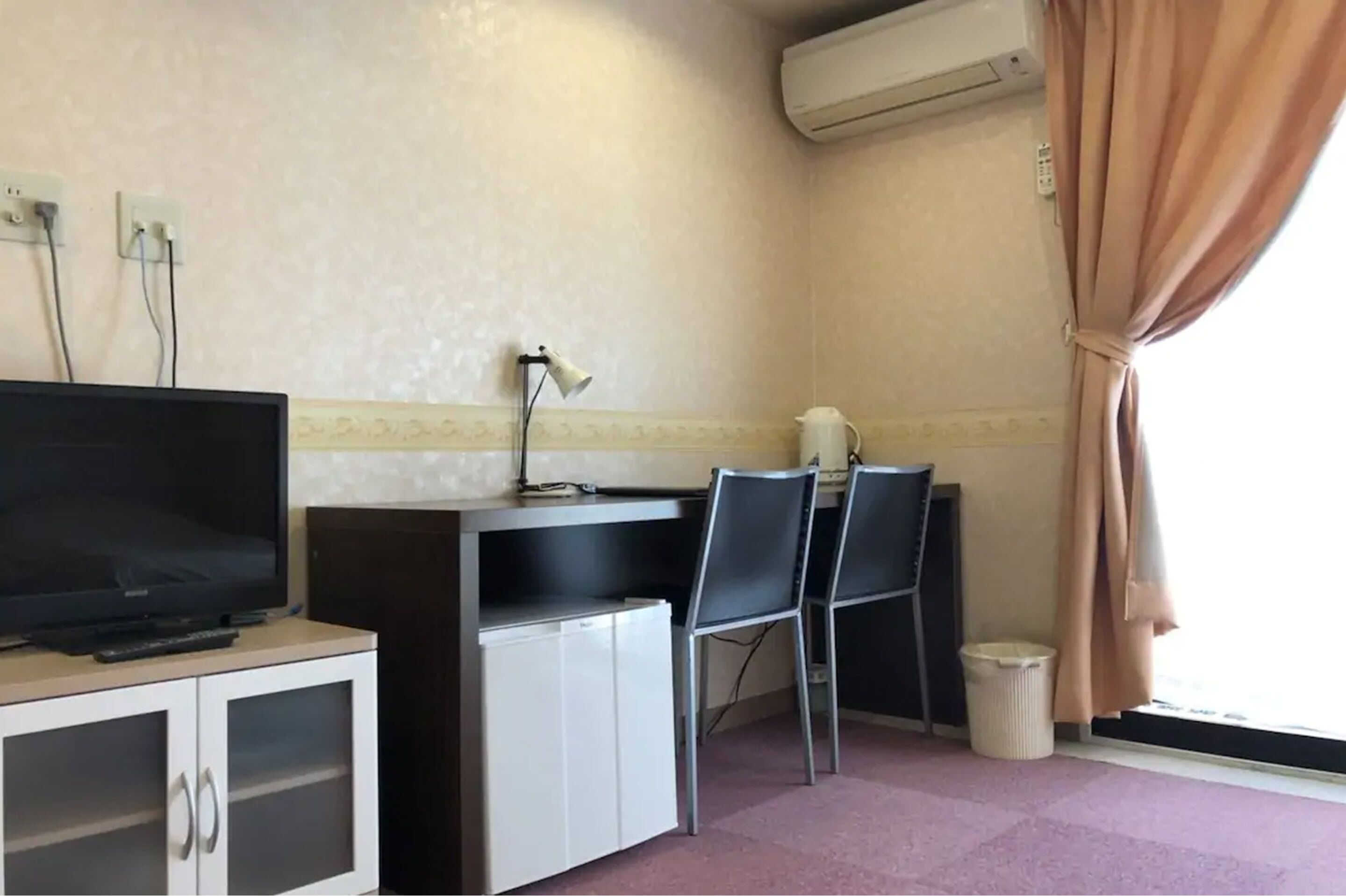 twin room, non smoking | 1 bedroom, desk, free wifi