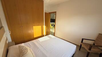 2 camere, ferro/asse da stiro, Wi-Fi gratuito, lenzuola