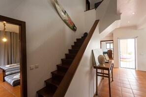 3 habitaciones, tabla de planchar con plancha y wifi gratis 