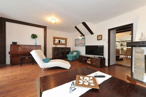 Smart TV, video games