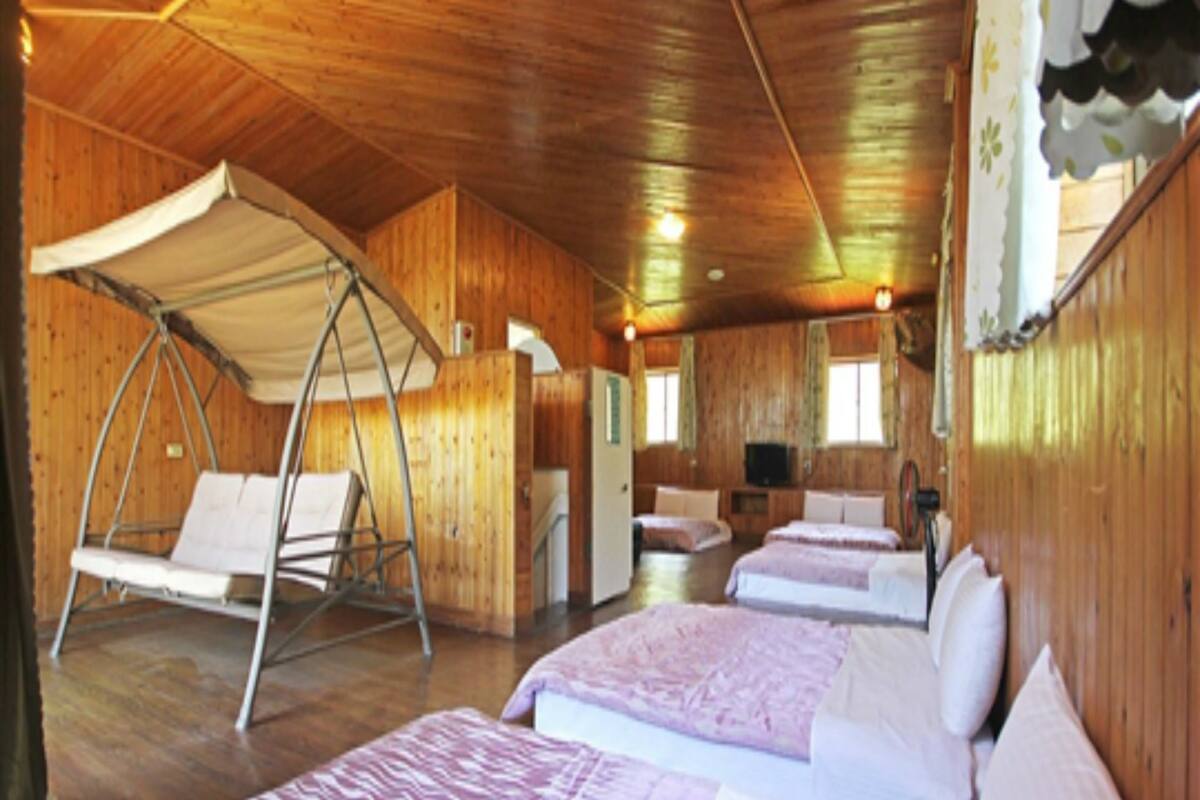 Blackout curtains, free WiFi, bed sheets