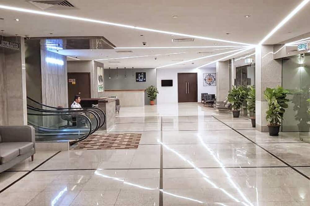 Urban H Hotel