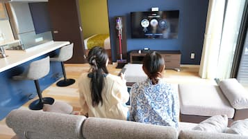 ํจ๋ฐ๋ฆฌ๋ฃธ, ๊ธ์ฐ (Main Building, Deluxe) | ๋ฌด๋ฃ WiFi, ์นจ๋ ์ํธ