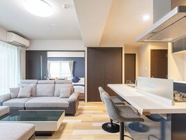 [Main Building] Family Deluxe Room, Non Smoking | Free WiFi, bed sheets