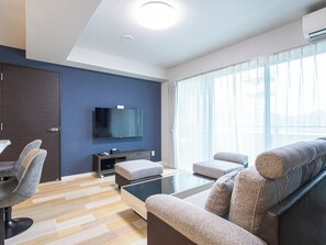 Habitación familiar, no fumadores (Main Building, Deluxe) | Wifi gratis y ropa de cama