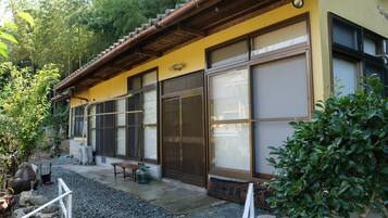 Traditional Private House | Blackout drapes, rollaway beds, free WiFi, bed sheets