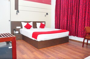 Soundproofing, iron/ironing board, free WiFi, bed sheets