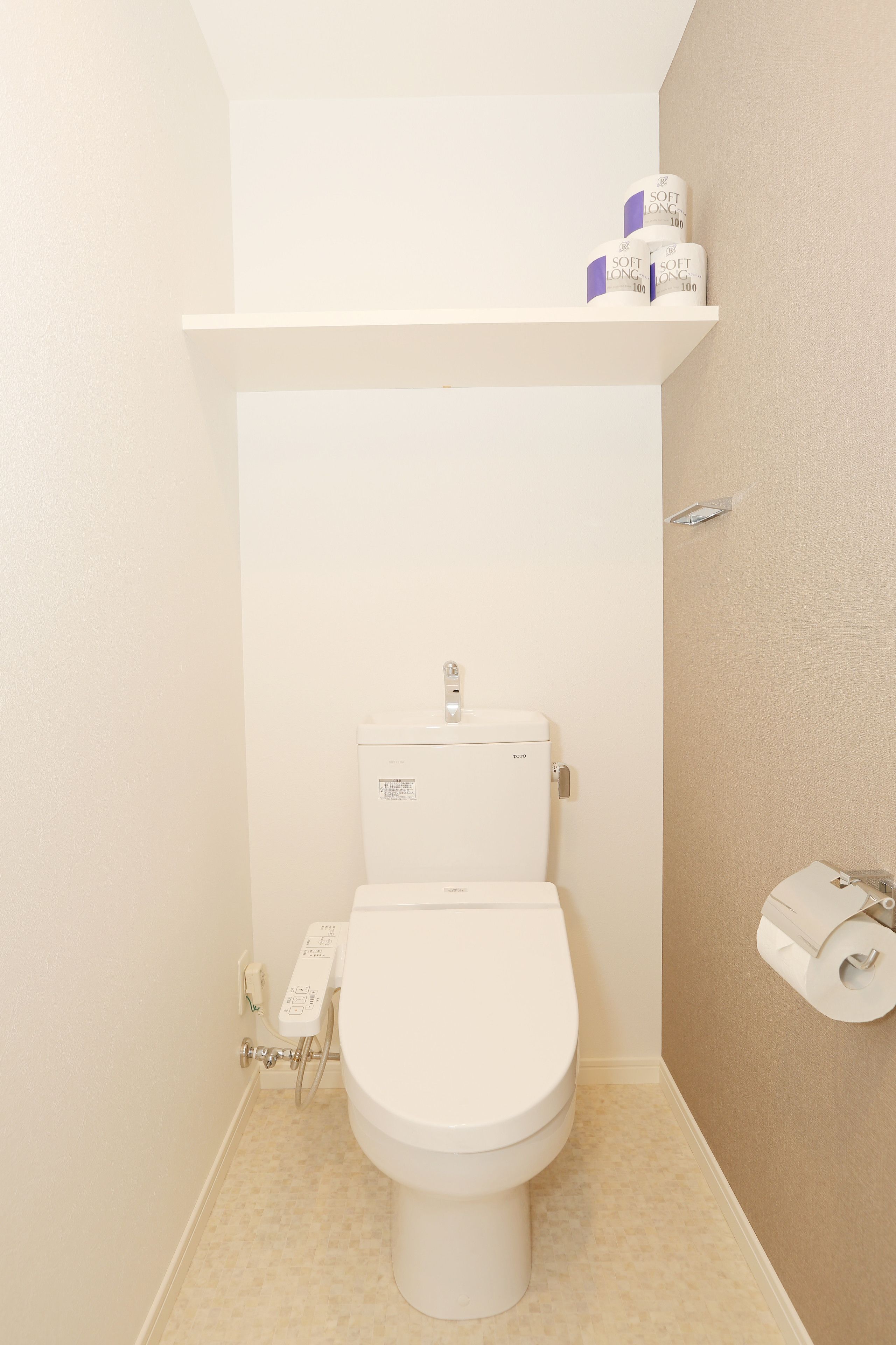 basic apartment | bathroom | separate bathtub and shower, deep-soaking bathtub, hair dryer