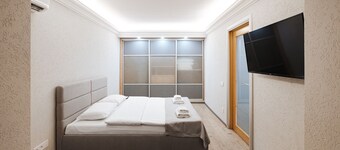 CityApartments Kyiv Lva Tolstogo