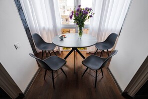Individually decorated, individually furnished, soundproofing - CityApartments Kyiv Lva Tolstogo (Kyiv)