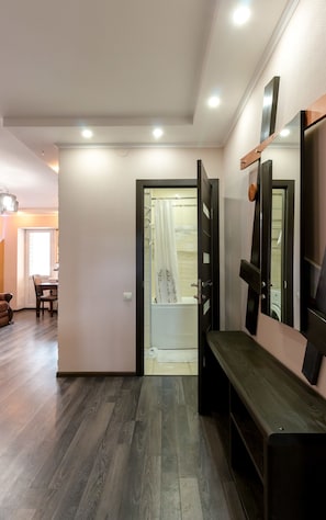 1 bedroom, premium bedding, individually furnished, desk