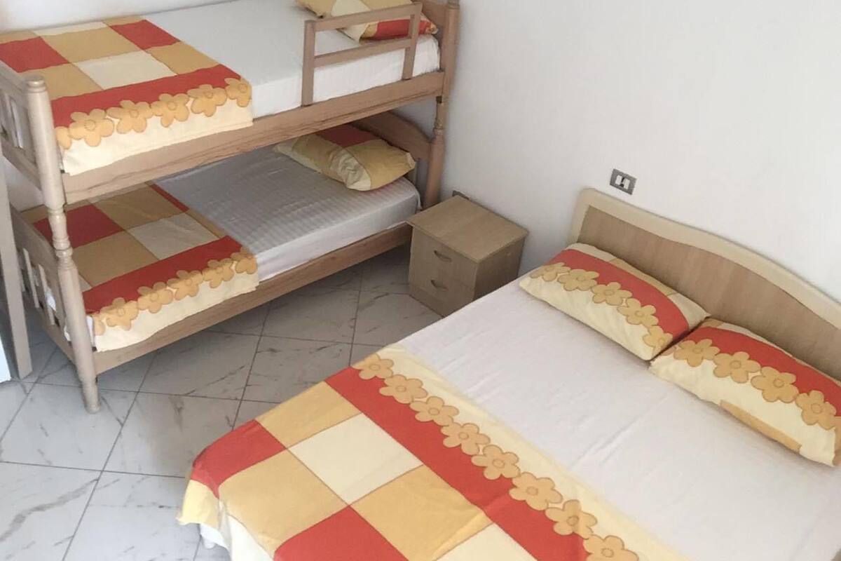 Quadruple Room, Balcony | Wi-fi percuma