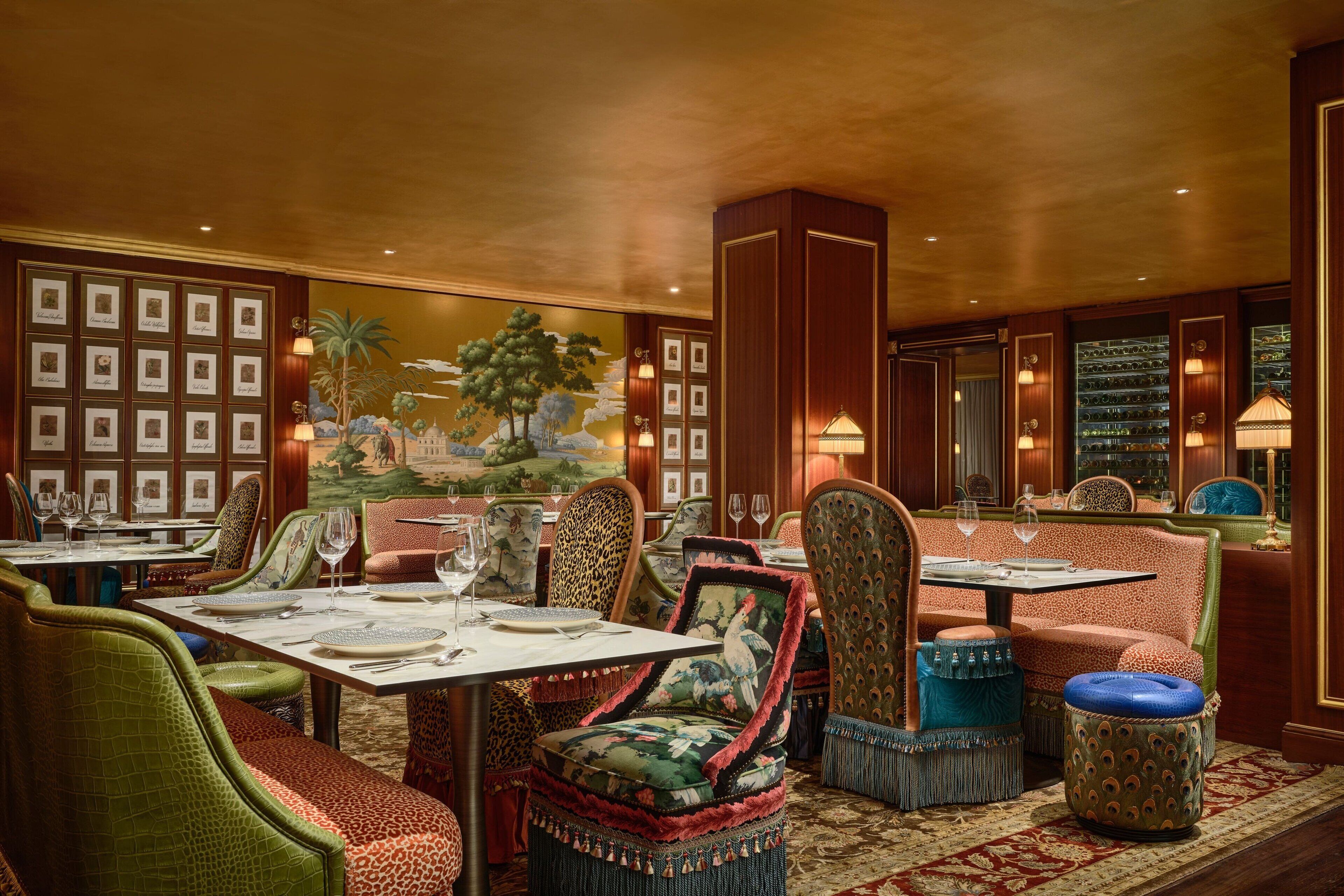 2 restaurants, breakfast, lunch, dinner served; vegan cuisine