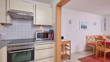 House (B) | Private kitchen