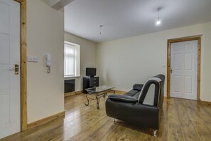 2 bedrooms, iron/ironing board, free WiFi - 2 Bedroom, Luxury Apartments Throstle's Nest (Manchester)