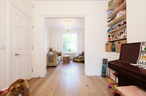 3-br Spacious Flat in Central London