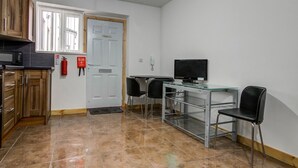 Room - 2 Bedroom, Apt 10, Luxury Apartments Throstles Nest (Manchester)