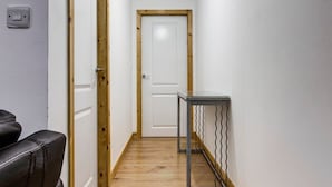 Hallway - 2 Bedroom, Apt 10, Luxury Apartments Throstles Nest (Manchester)