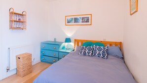 1 slaapkamer, een strijkplank/strijkijzer, gratis wifi