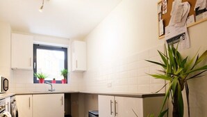 Lägenhet (2 Bedrooms) | Eget kök | Stort kylskåp, ugn, spishäll och brödrost