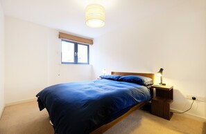 Apartment (2 Bedrooms) - 2 Bedroom Flat in Zone 1 (London)