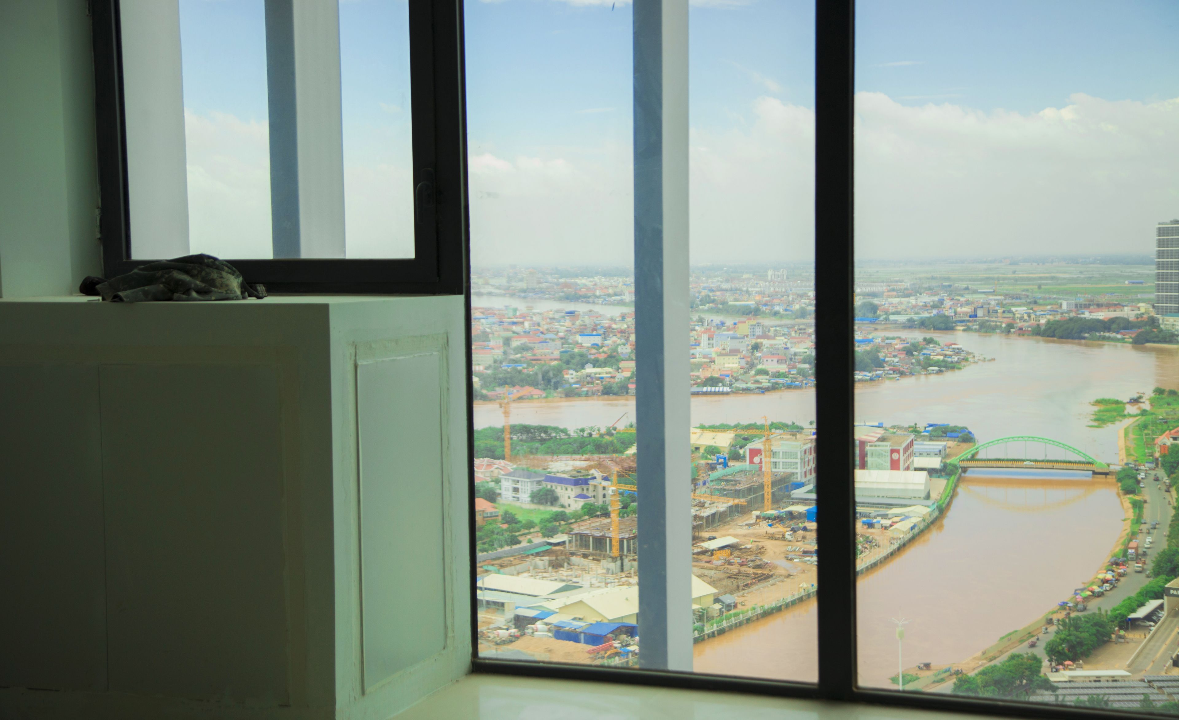 superior double room | bathroom | shower, free toiletries, hair dryer, bathrobes