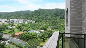 Habitación cuádruple familiar, 2 camas de matrimonio, no fumadores | Terraza en la azotea