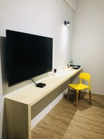 特色双人房, 1 张大床 | 埃及棉床单、高档床上用品、羽绒被、办公桌