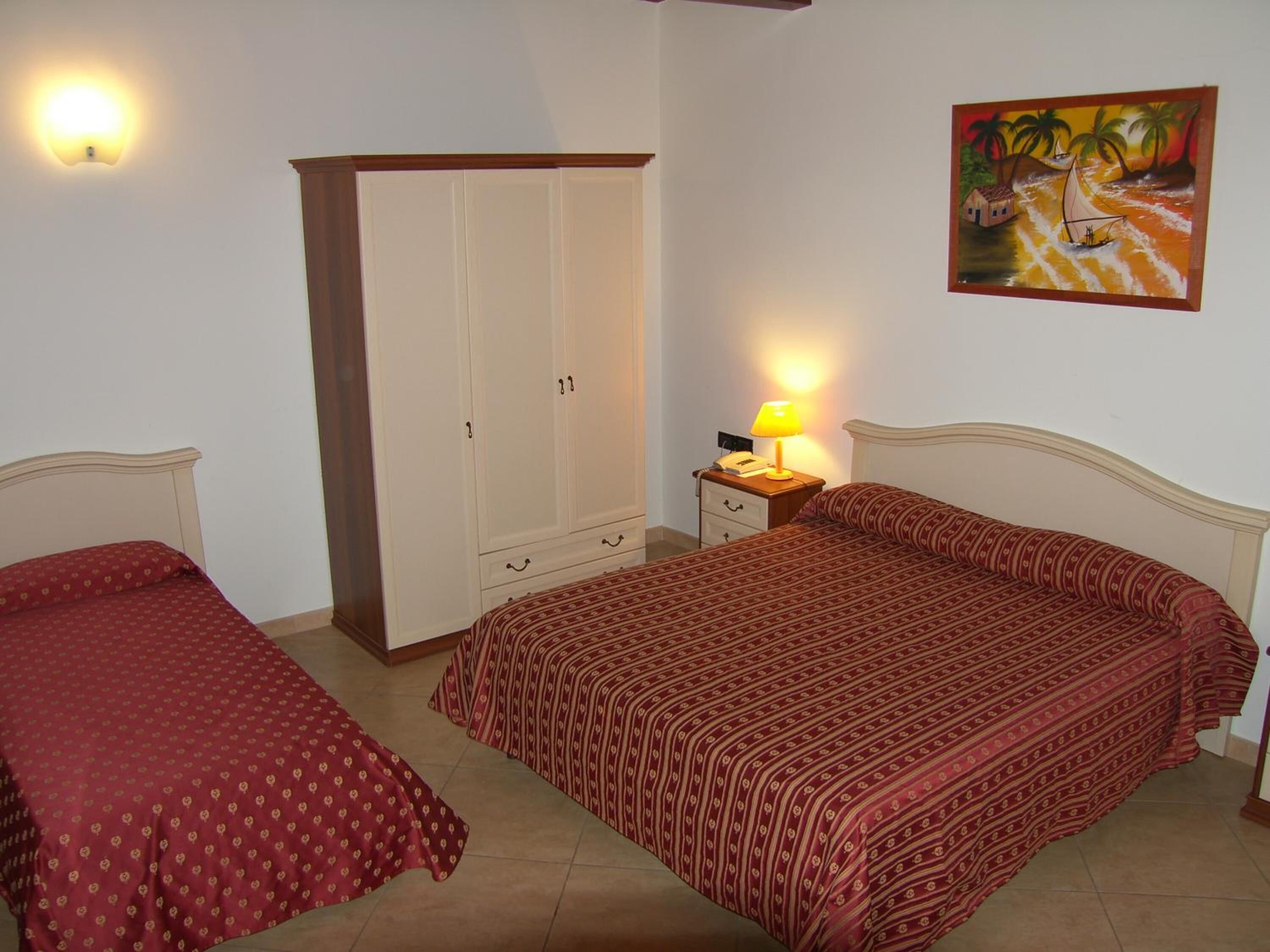 1 bedroom, minibar, desk, free wifi