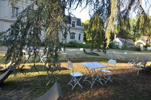 Terrace/patio - Château de la Chaussée (Brain-sur-Allonnes)