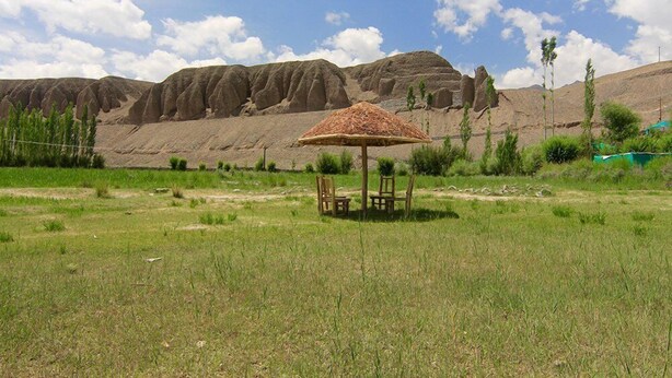 Unclassified image, 1 of 8, button - The Last Resort (Leh)