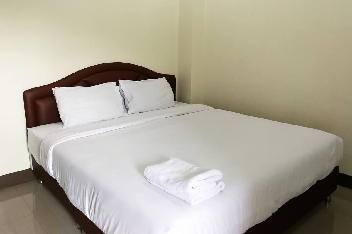 Standard Double Room | Free WiFi