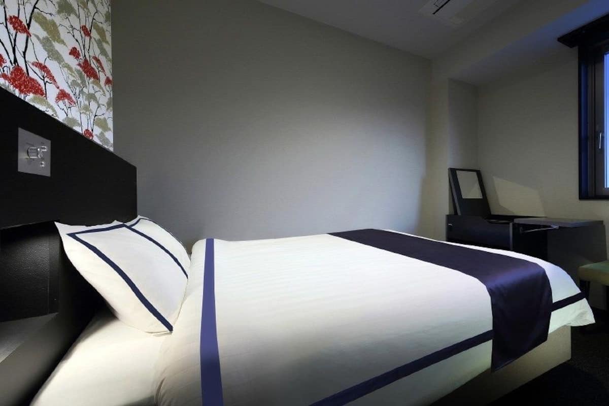 Sky Floor Double Room | In-room safe, blackout drapes, soundproofing, iron/ironing board