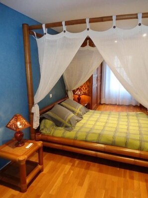 Hochwertige Bettwaren, Betten mit Memory-Foam-Matratzen