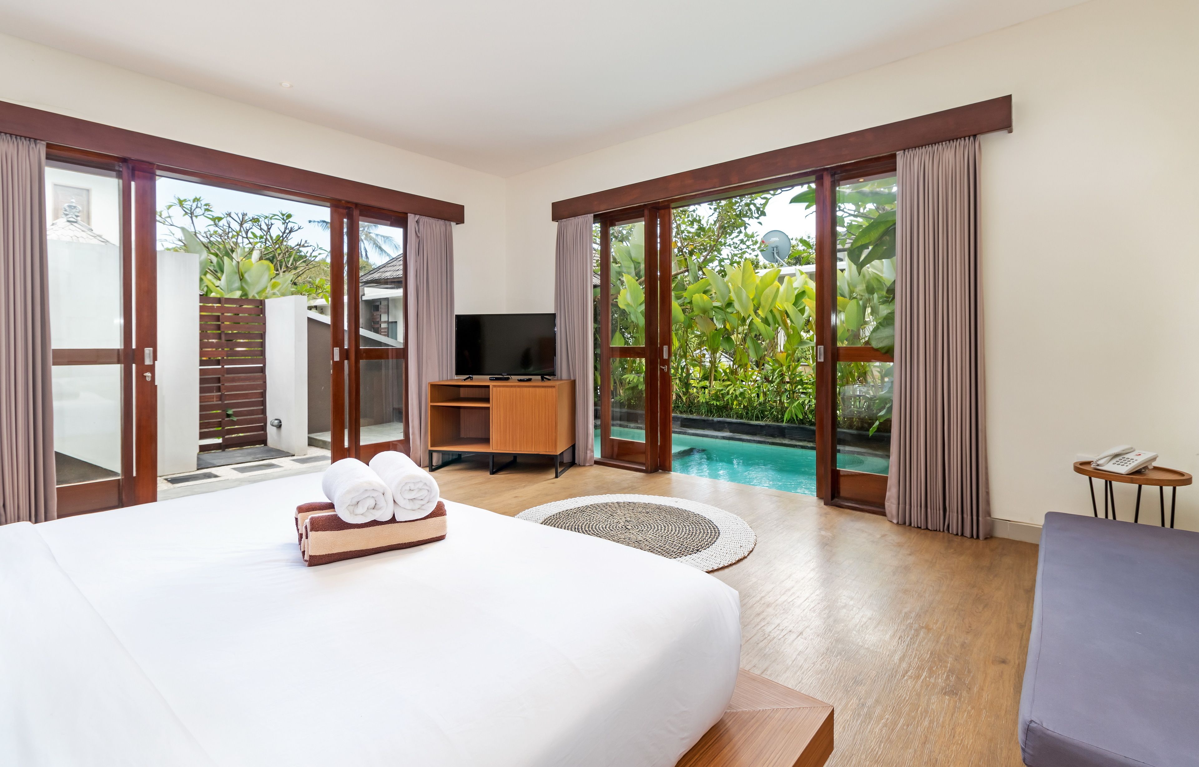 minibar, in-room safe, soundproofing, free wifi