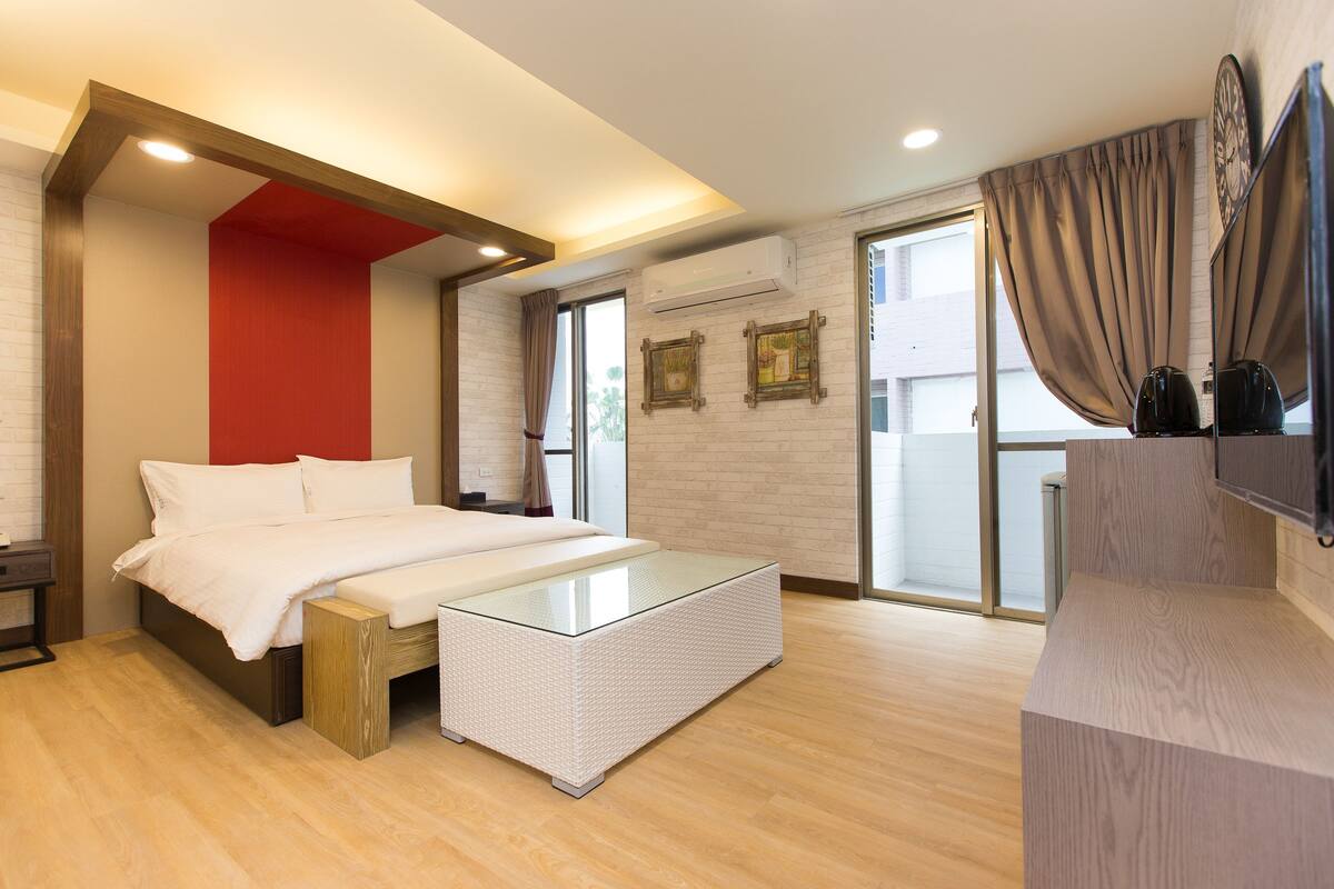 Habitación doble Elite, para no fumadores | Escritorio, cortinas blackout y ropa de cama
