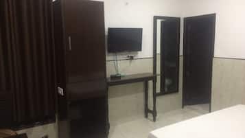 Chambre Double Deluxe, 1 trĂšs grand lit, fumeur