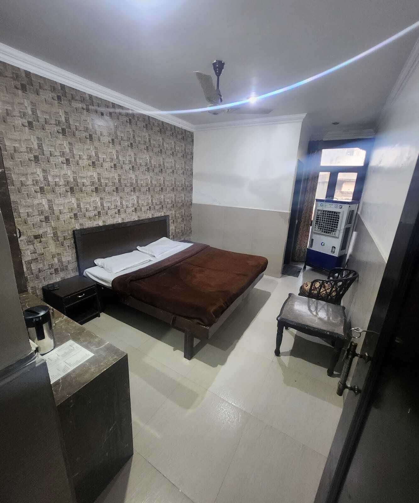 베이직룸 | 책상, 노트북 작업 공간, 무료 WiFi, 침대 시트