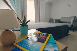 Desk, blackout drapes, iron/ironing board, free WiFi - Bed and Breakfast Tiziana (Castellammare del Golfo)