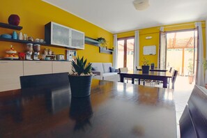 Télévision à écran plat