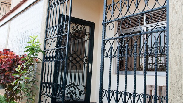 Property entrance - Mama Africa Close (Kampala)