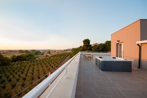 屋外スパ浴槽