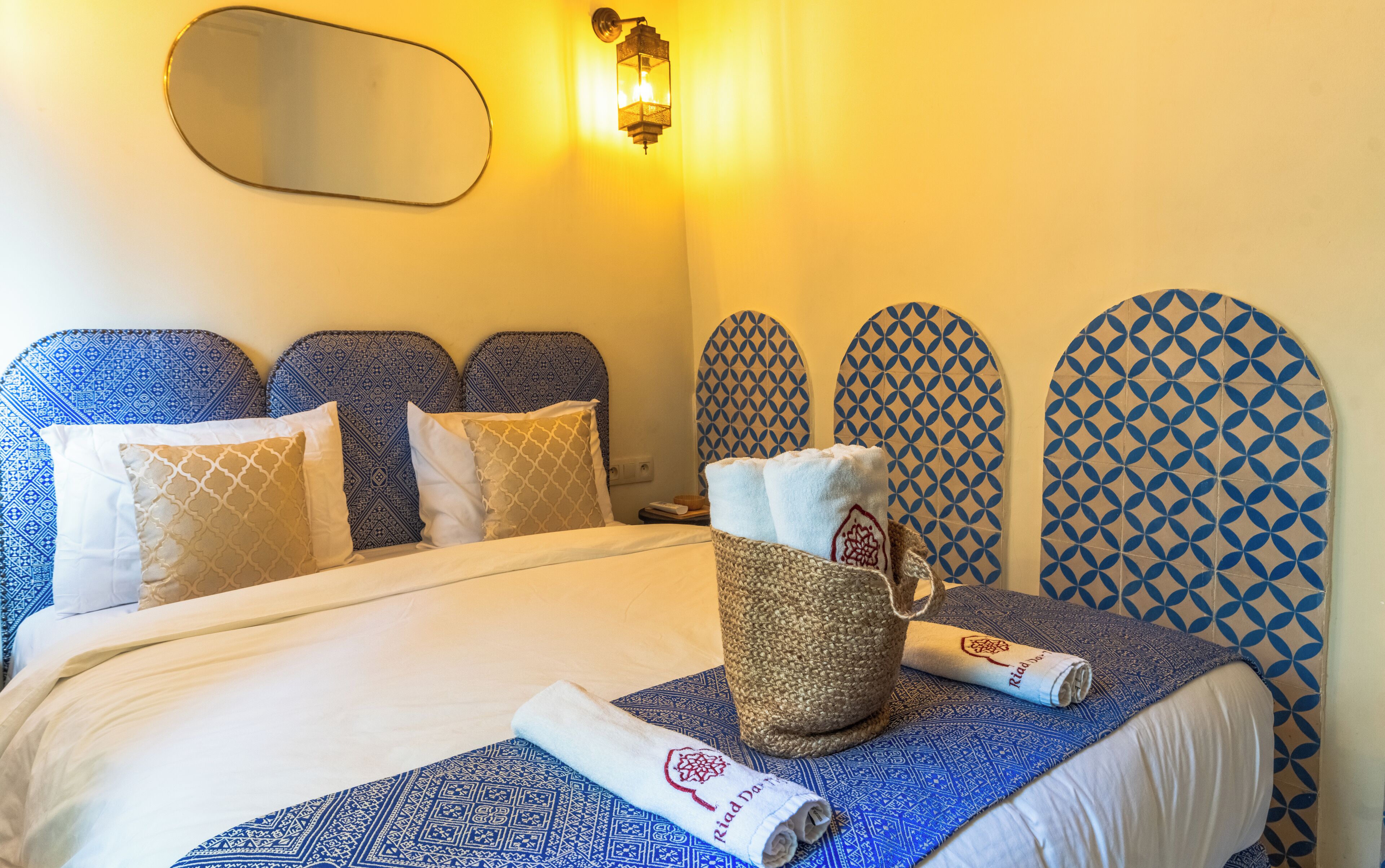 Comfort Double Room (Bleu) | In-room safe, individually decorated, individually furnished, free WiFi