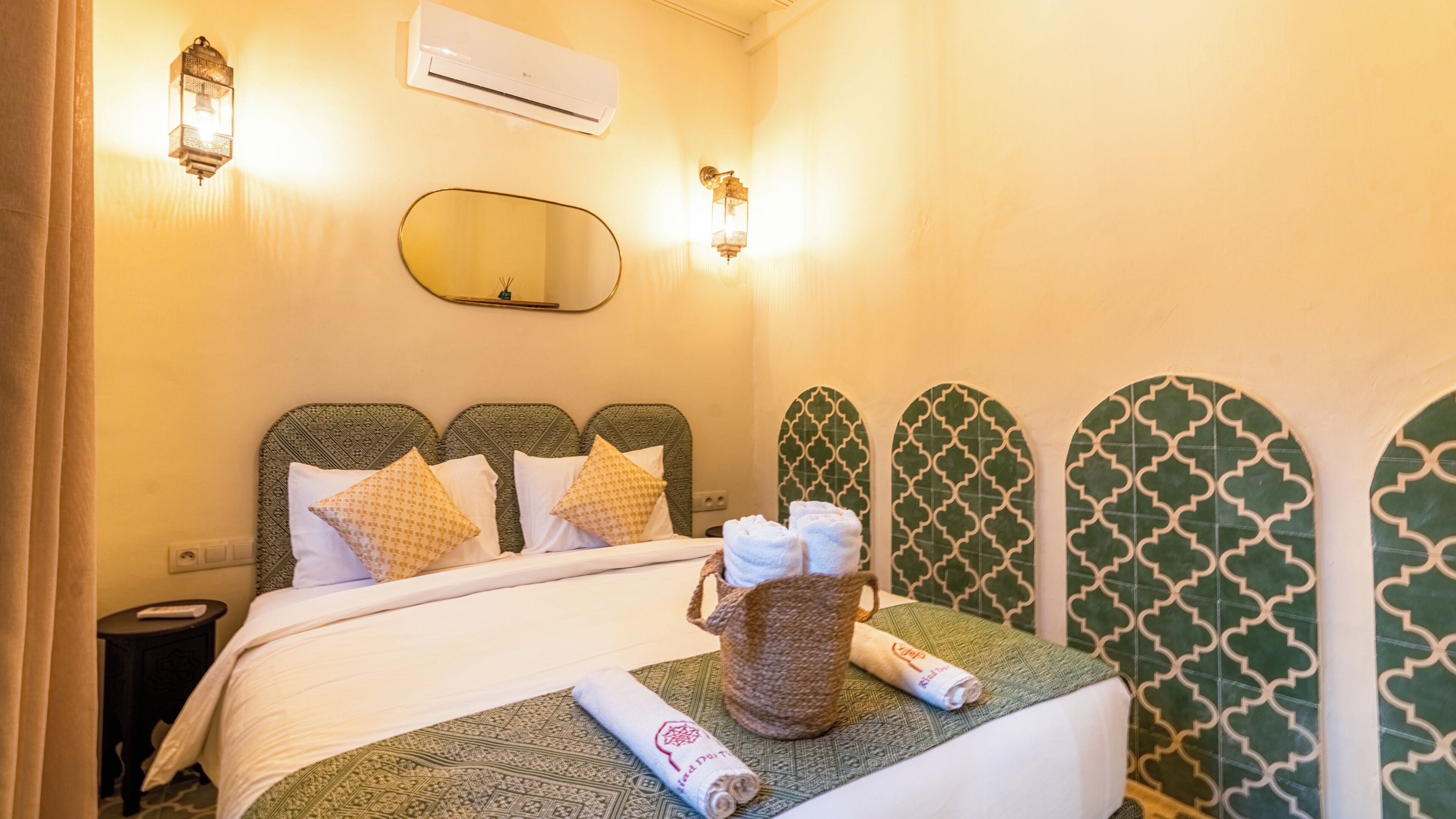 Comfort Double Room (Verte) | In-room safe, individually decorated, individually furnished, free WiFi