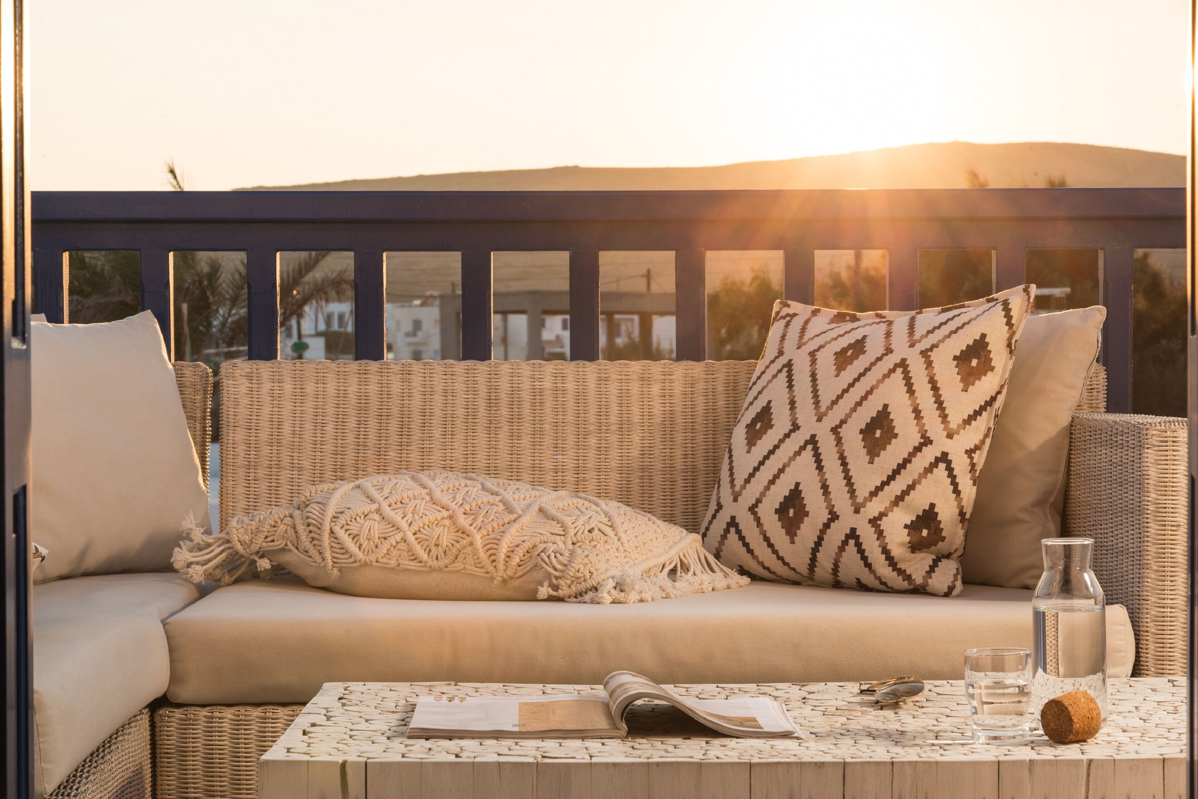 Deluxe King Studio | Balcony