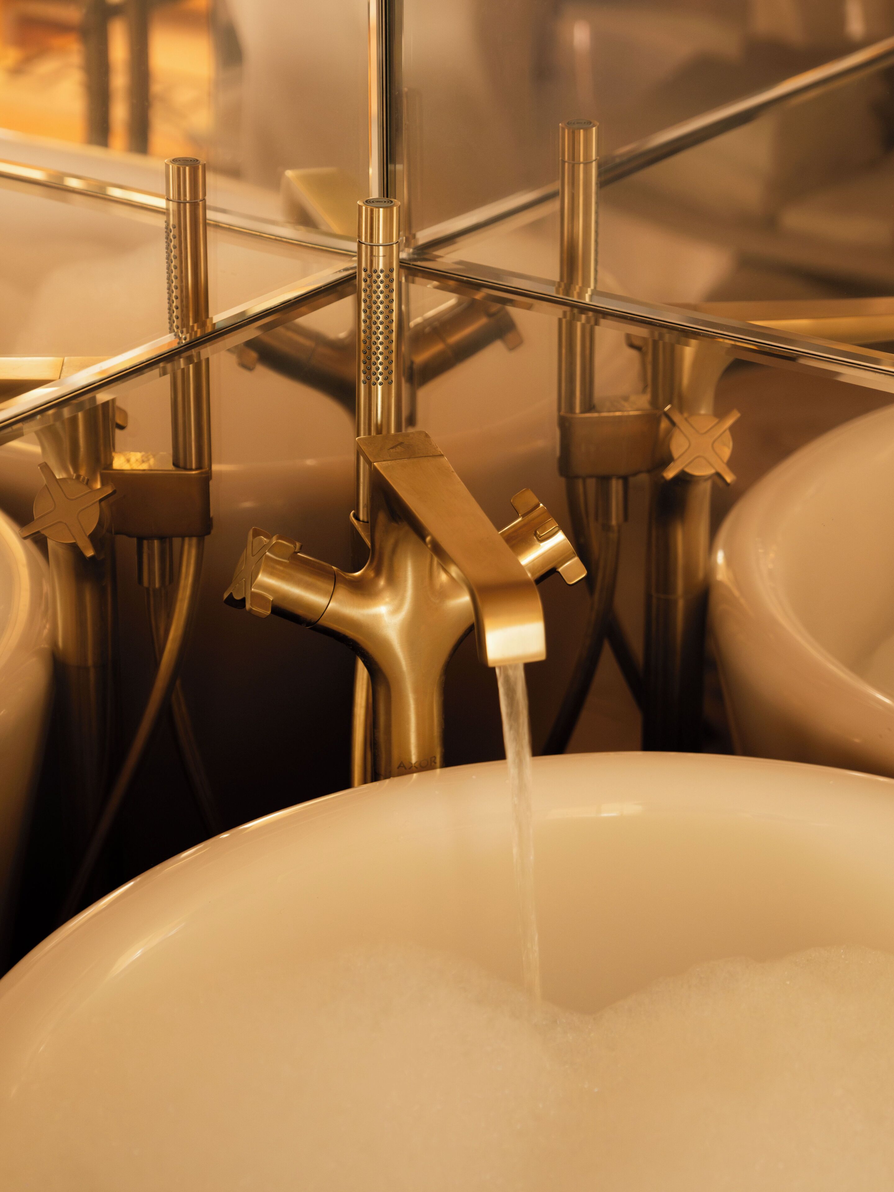 Photo - 9Confidentiel