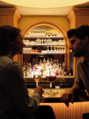 Bar (on property) - 9Confidentiel (Paris)