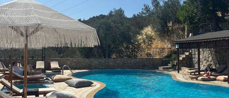 Seasonal outdoor pool