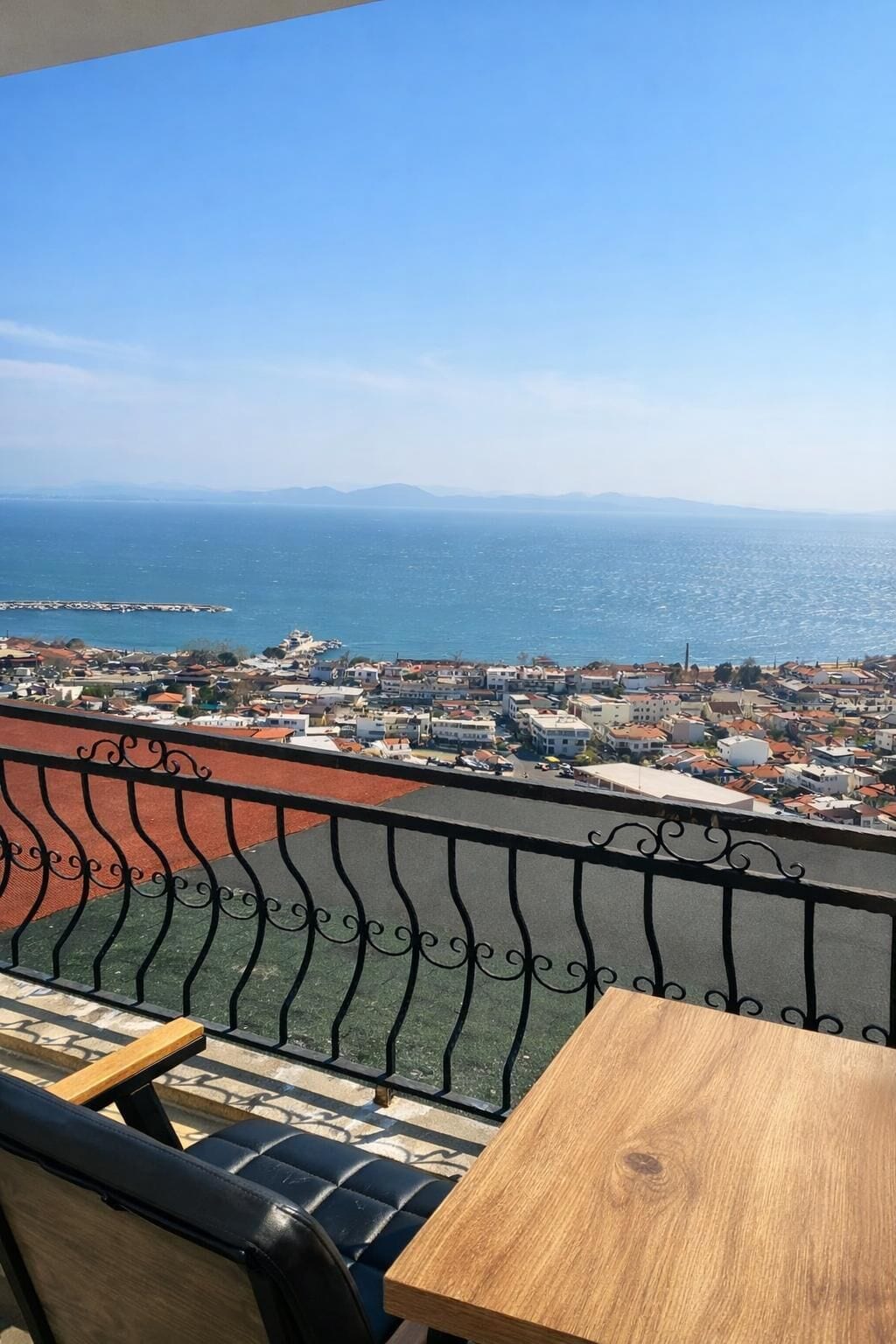 Familien-Doppel- oder -Zweibettzimmer | Blick vom Balkon