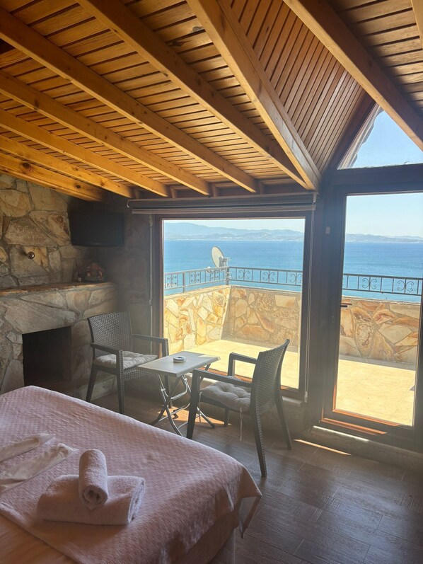 双人房, 阳台 | 办公桌、遮光窗帘、隔音、免费 WiFi